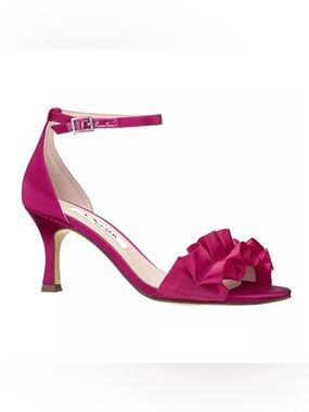 New Nina
Women's Lisa Mid Heel with Ruffle Sandal size 8.5